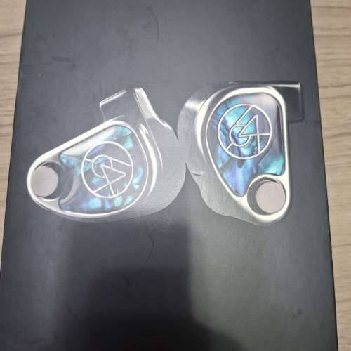 64 audio Nio耳機