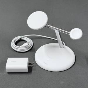 Belkin BoostCharge Pro Qi2 3 合 1 無線快速充電座
