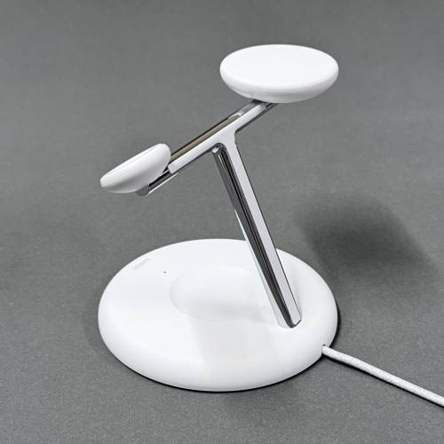 Belkin BoostCharge Pro Qi2 3 合 1 無線快速充電座