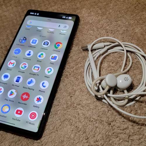 Google Pixel 6 256+8GB 台版單咭 單機連原裝耳機一件