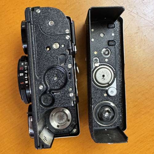 Rollei 35 Camera 連手帶、副廠 Hood、鏡頭蓋兩個
