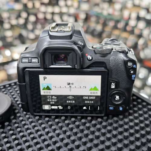 Canon 200D II + 18-55 200D2  200D 二代 200DII  +18MM 55MM 18 55 功能正常 98% ...