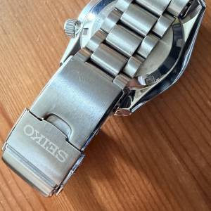 Seiko 精工SPB385：Save the Ocean 冰藍面限量版 4,000 隻，特別面盤同附加錶帶。