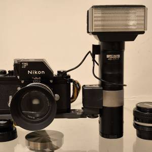 Nikon F 大F全黑+鏡頭+閃燈