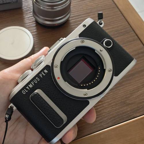 Olympus PEN E-PL8 相機