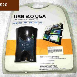 $10 USB 2.0 轉 VGA 的多螢幕顯示轉接器。