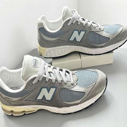 New Balance 2002RNA