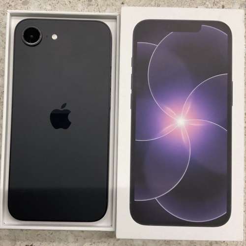 99.9新iPhone 17e 256gb，港行有單全套齊，用過幾次，電池100，接近1年保！