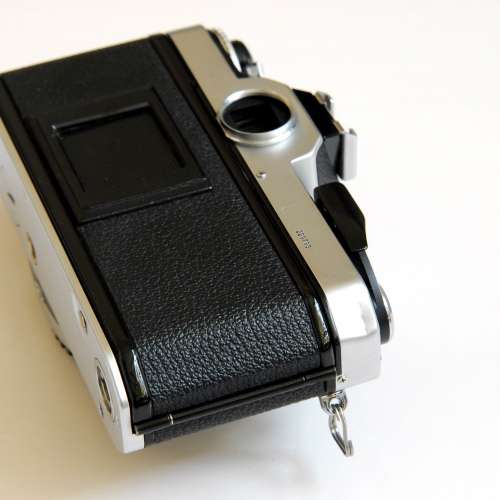 Nikon FE2 body 蜂巢簾快門