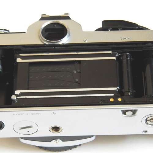 Nikon FE2 body 蜂巢簾快門