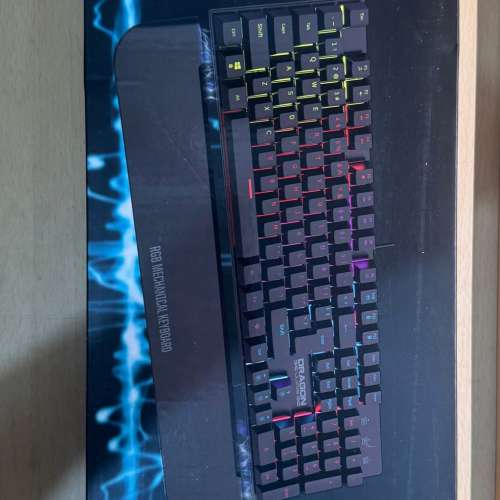 Dragon War MAGNETO RGB Mechanical keyboard 專業電競RGB燈效磁吸手墊設計機械軸鍵...