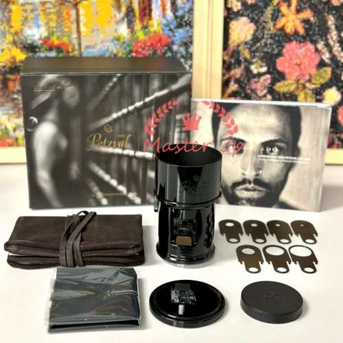 99.8% NEW Lomography New Petzval 85 Bokeh Control Art Lens Canon EF Black Brass