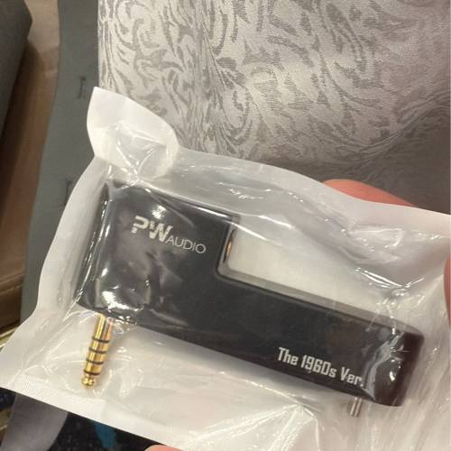 金磚2 PW特別定制插頭