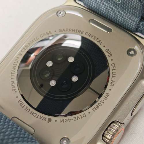 Apple Watch Ultra 3 GPS + 流動網絡 49 毫米原色鈦金屬錶殼 淺藍色登峰手環 保養...