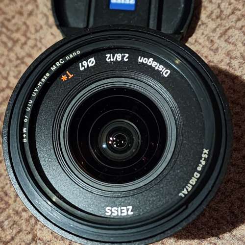 E mount len