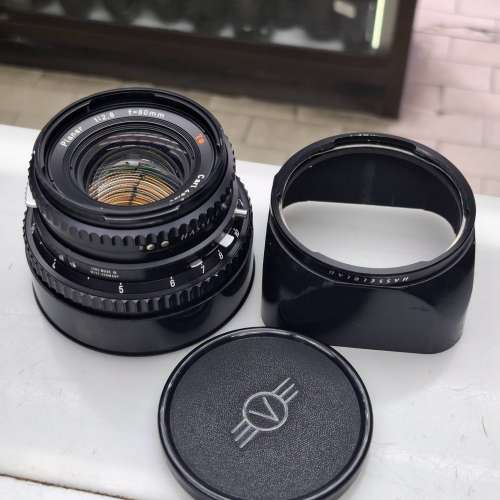 HASSELBLAD CARL ZEISS PLANAR 80MM F2.8 T*     HASSELBLAD  SONNAR 150MM F4 T*
