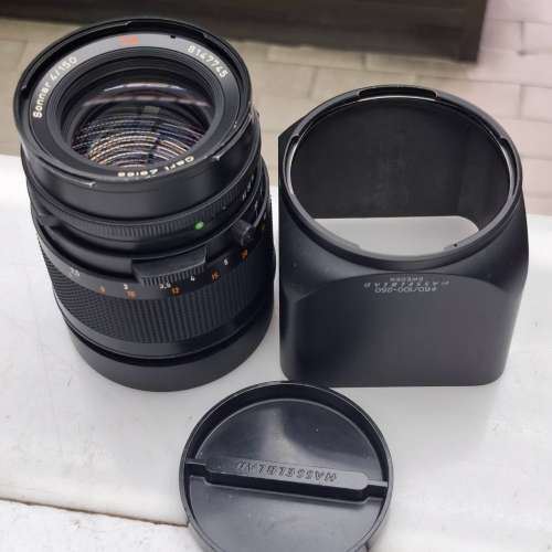 HASSELBLAD CARL ZEISS PLANAR 80MM F2.8 T*     HASSELBLAD  SONNAR 150MM F4 T*