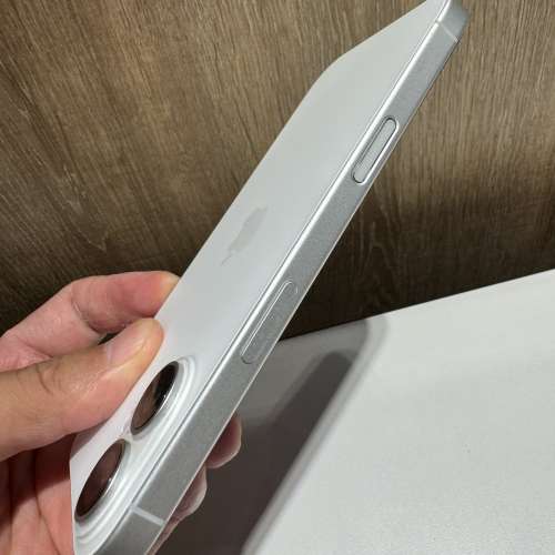 iPhone 17 256gb，港行極新，完美冇花，電池健康度100，保養至27年2月！