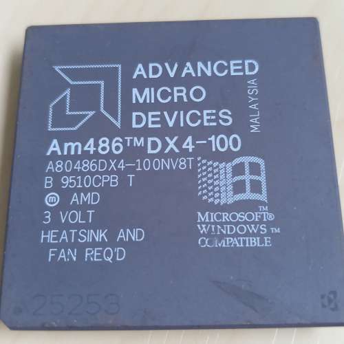 古董收藏 AMD Am486 DX4-100 CPU (型號：A80486DX4-100NV8T)