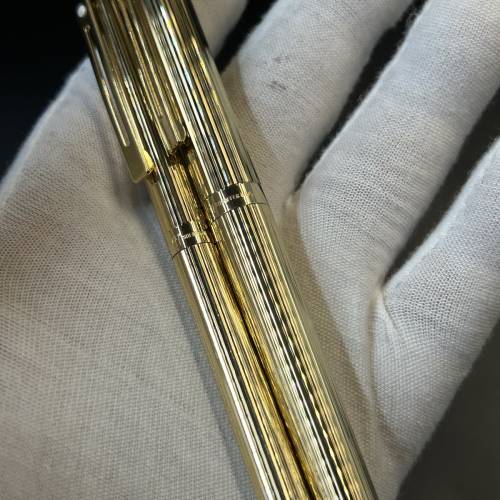 Sheaffer targa1005鍍金鋼筆及原子筆