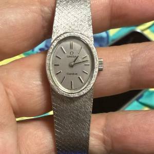【稀有古董】正品 70年代 歐米茄 Omega Gen&egrave;ve 925純銀手動上鏈橢圓女錶 $1688