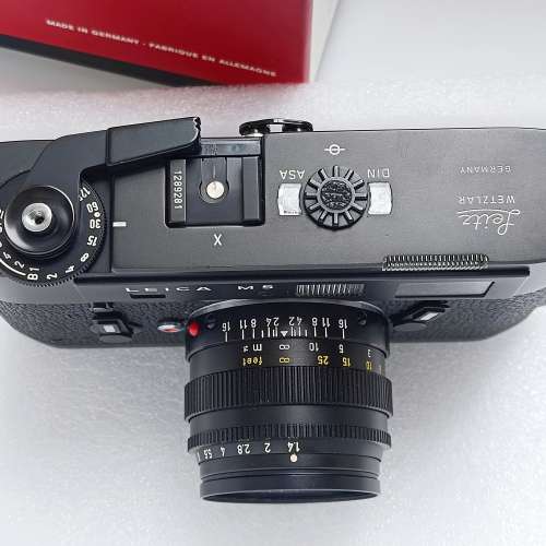 97% new  NOS Leica M5 OVP 50mm f14. Summilux 35mm f2.8 Summaron