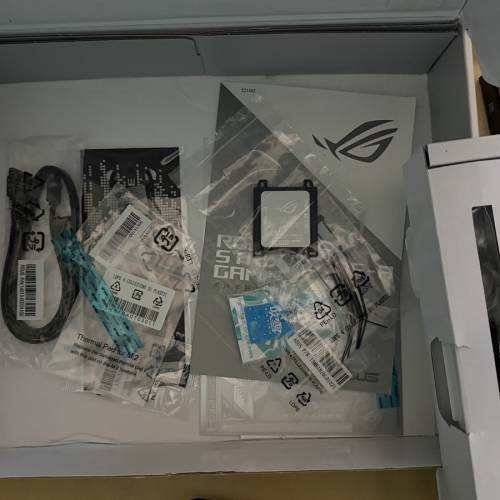 AMD 9950X3D + ROG X670E-A