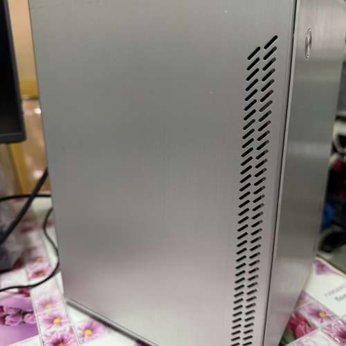 ITX主機 16G + 512G + 750W