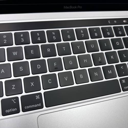 MacBook Pro 13&rdquo;M2‑2022年款 電池🔋97% 8GB+512GB 幾乎全新 帶火牛