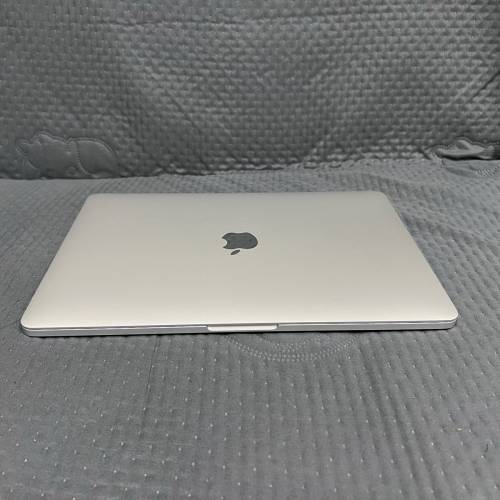 MacBook Pro 13&rdquo;M2‑2022年款 電池🔋97% 8GB+512GB 幾乎全新 帶火牛