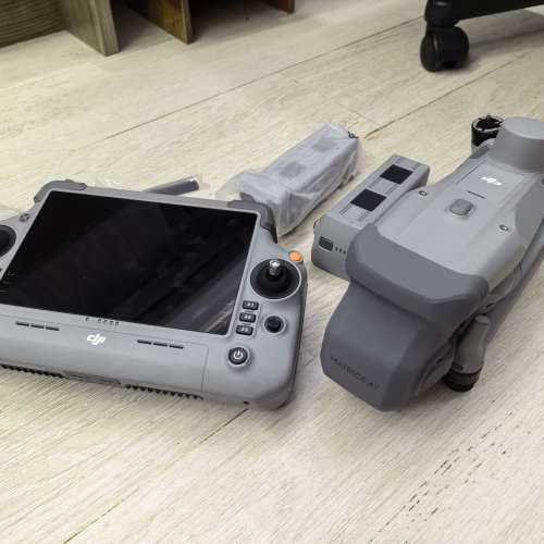 DJI Matrice 4T (Universal Edition) 未飛過. 100 %work 99.9999 new