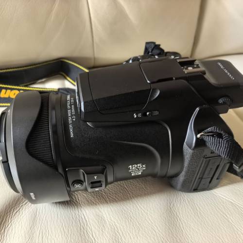 Nikon COOLPIX P1100 (連附送品)
