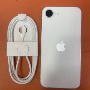 99%New iPhone 17e 256GB 白色 香港行貨 蘋果保養到2027年6月18日 自用首選超值