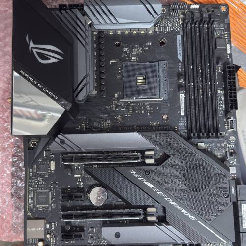 壞 ASUS STRIX X570-E GAMING AM4 MB