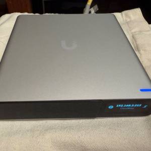 Ubiquiti UniFi CloudKey+