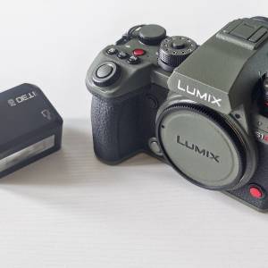 Panasonic LUMIX S1R II Mirrorless Camera