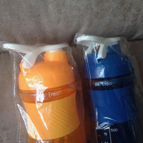 💦 M PROGRAM Plastic Water Bottle 2pc Set 760ml NEW 全新 塑料水瓶2個 🫙