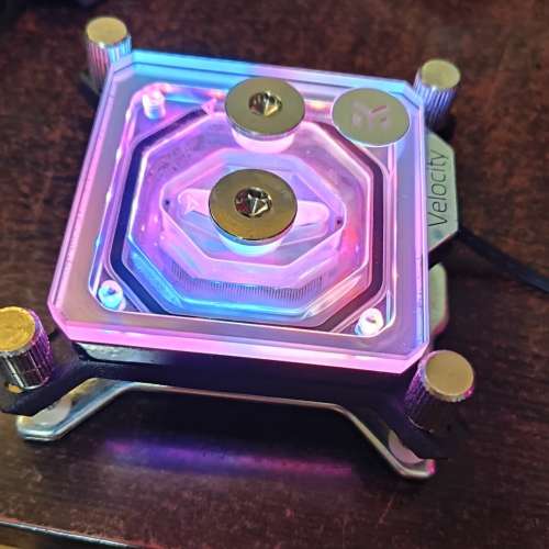 EK-Velocity Strike RGB 水冷散熱頭