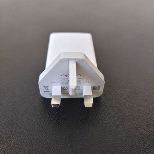 港版 英規 OPPO AK931JH 5V 1A USB-A 充電器 (跟一條 USB-A to USB-C 線)