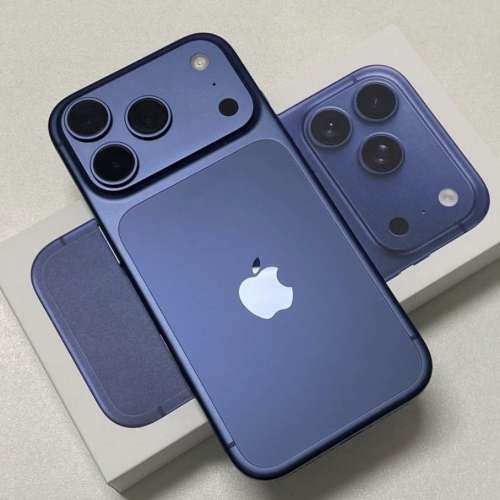 iPhone 17pro 256gb,港行，完美冇花，備機少用，電池健康度100，有套有貼有單全套齊！