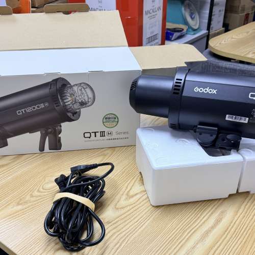 Godox QT1200II M 攝影燈