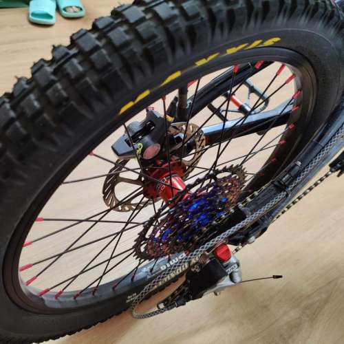 2O吋山地車