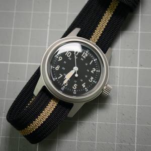 35mm 石英軍錶 日本機芯4年電 防水30m 礦物玻璃 跟4條尼龍帶