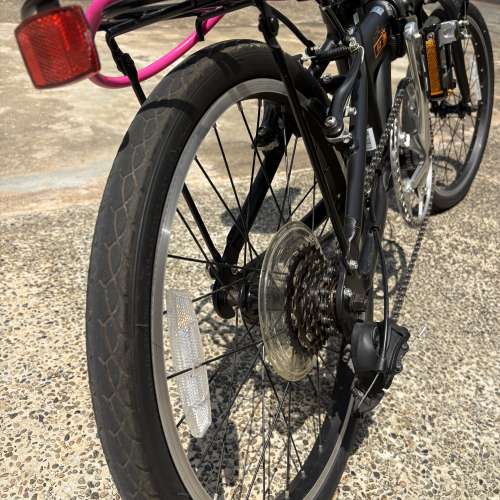 DAHON HIT (KBA061)  大行20吋摺疊單車黑色 (單車有改裝過)