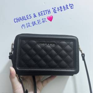 正品保證🩷CHARLES & KEITH 小CK菱格紋黑包包 方型手袋 內設銀包款 雙Zip斜孭袋 斜...