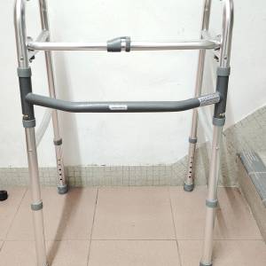 可摺疊U型鋁合金步行架/助行架