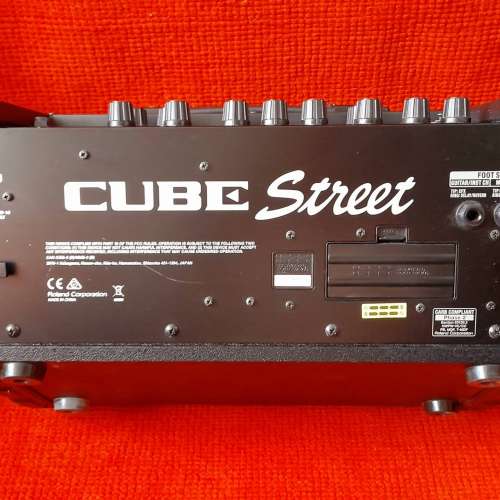 可以用電池 roland cube street AMP 多功能人聲及樂器小型 PA 音箱