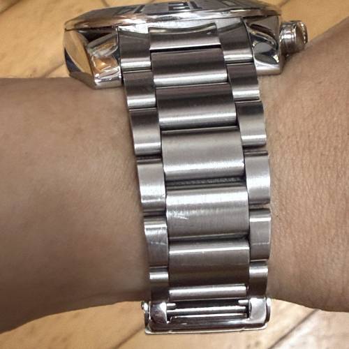 Tudor 帝舵 Iconaut 20400 GMT 計時自動機械錶（銀紅面）$13500