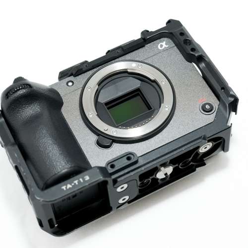Sony FX30 連 Tilta Cage