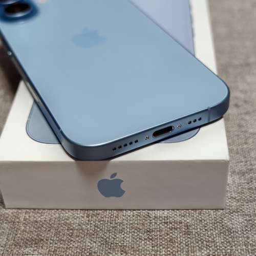 iPhone 17 Mist Blue 256GB 100% battery health